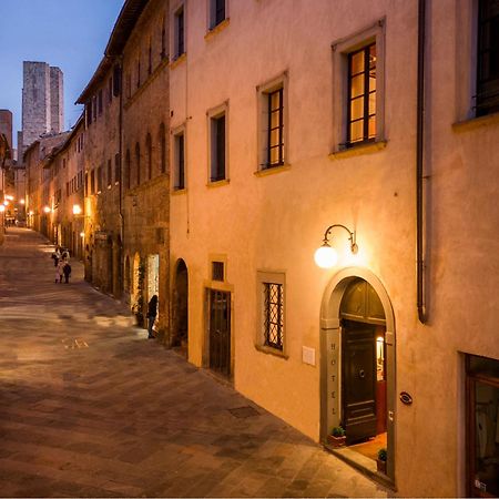 Hotel L'Antico Pozzo San Gimignano Esterno foto