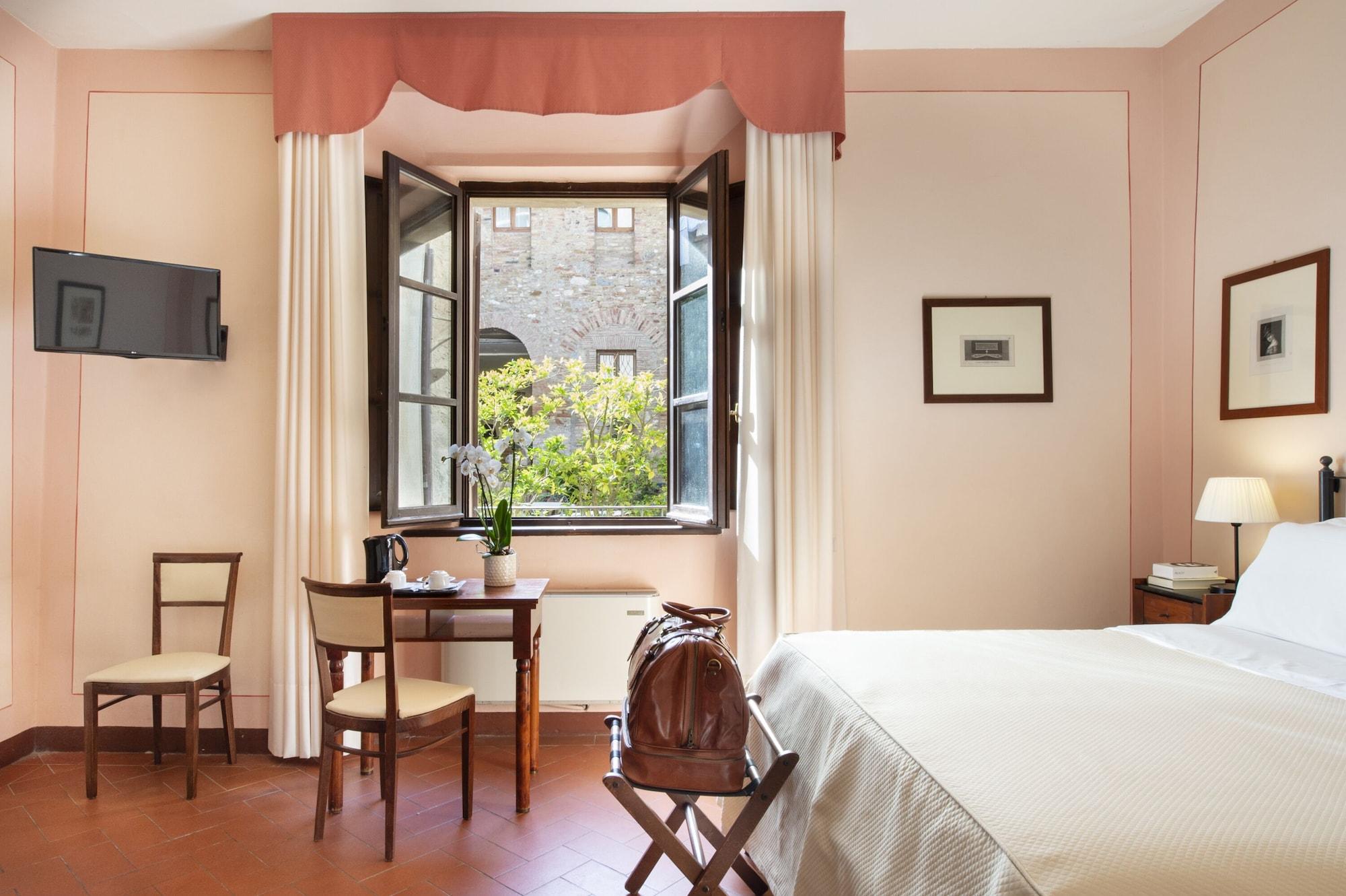 Hotel L'Antico Pozzo San Gimignano Esterno foto