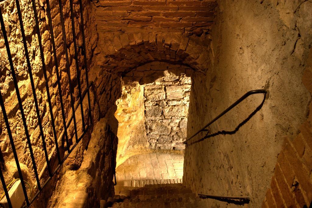 Hotel L'Antico Pozzo San Gimignano Esterno foto