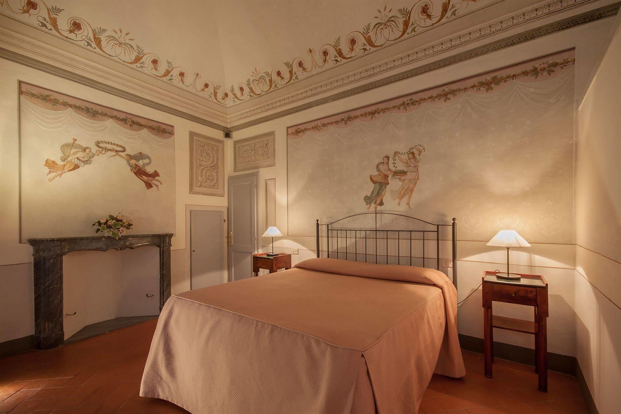 Hotel L'Antico Pozzo San Gimignano Esterno foto