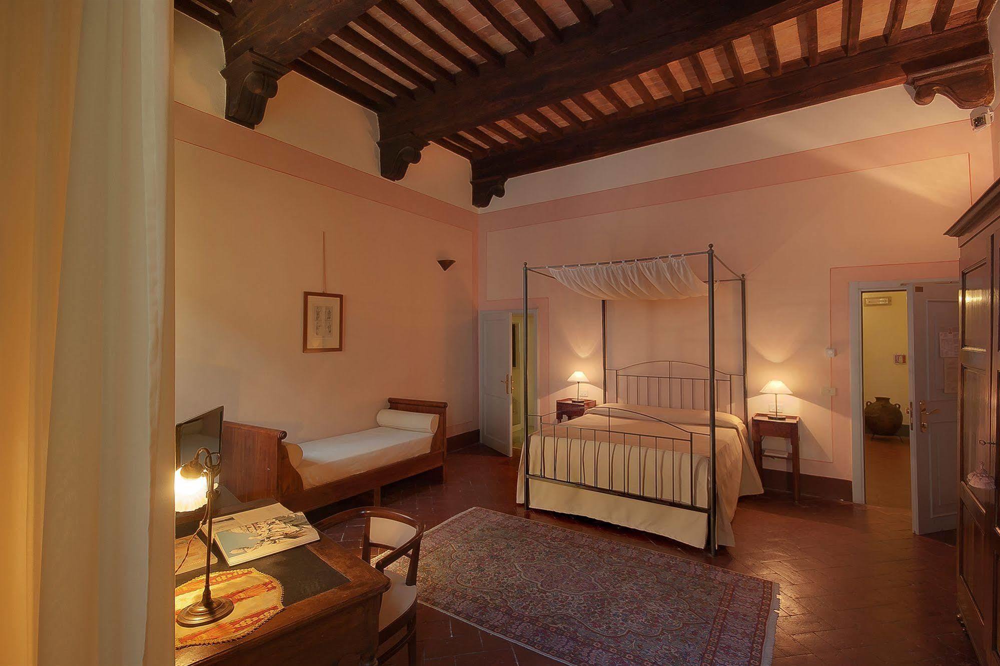 Hotel L'Antico Pozzo San Gimignano Esterno foto