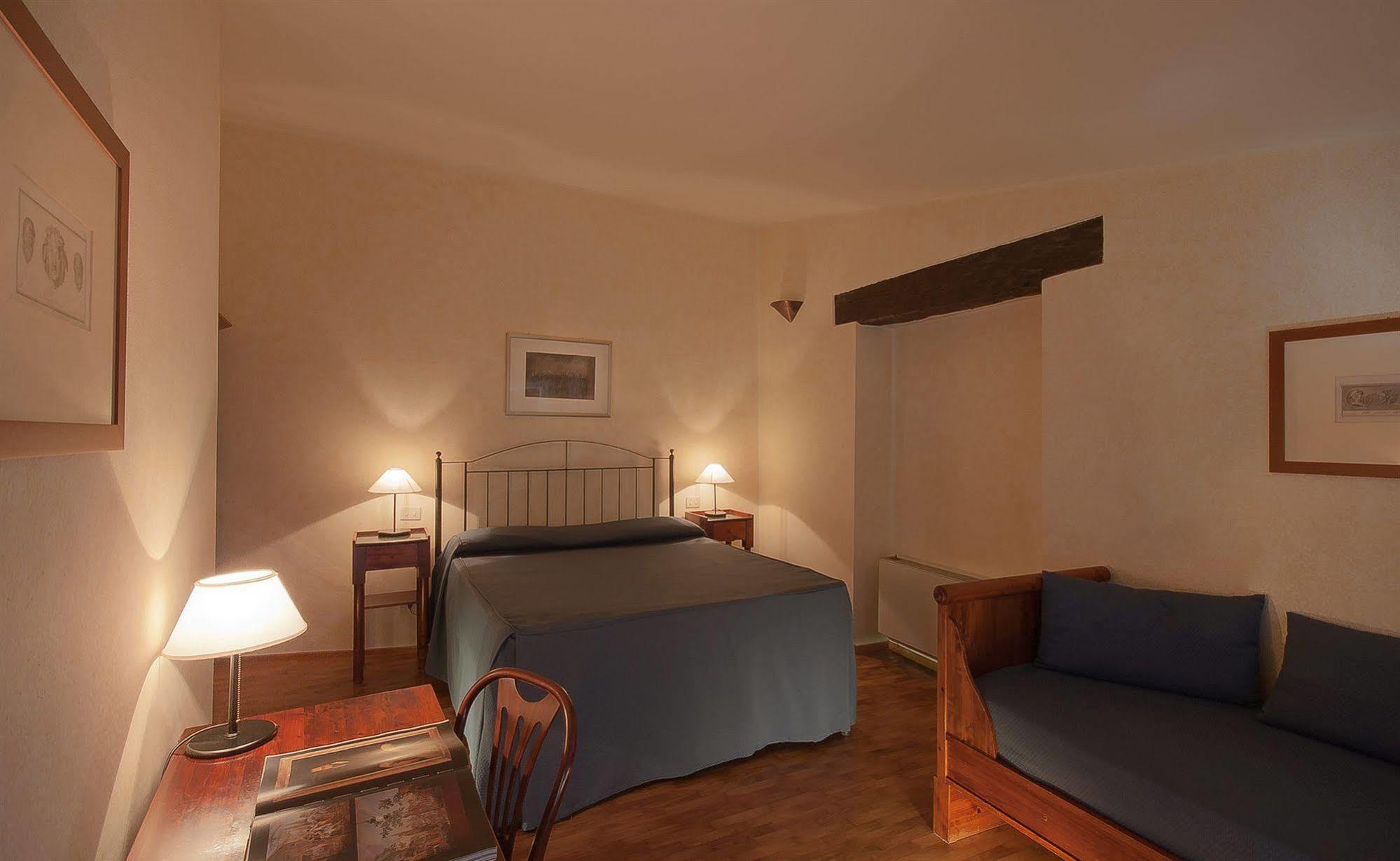 Hotel L'Antico Pozzo San Gimignano Esterno foto