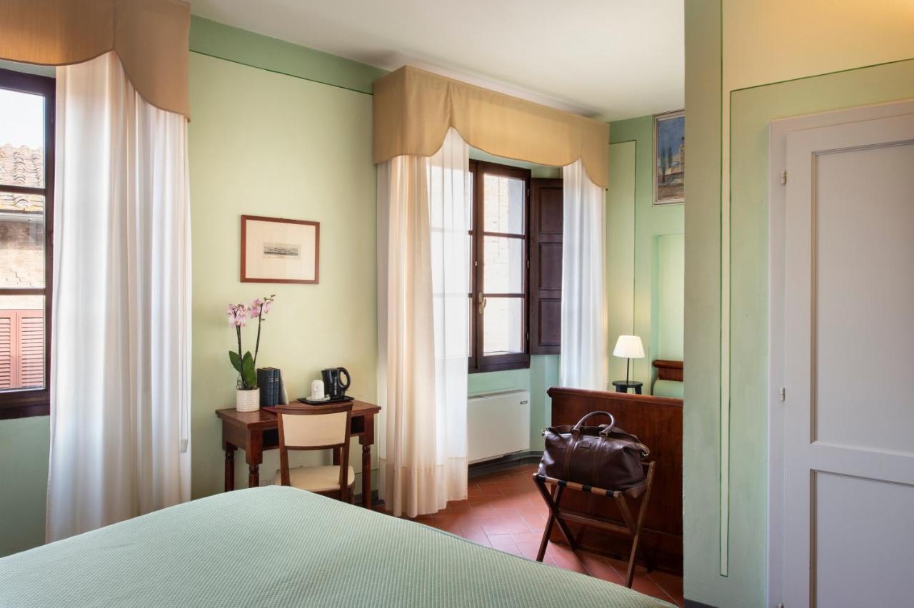 Hotel L'Antico Pozzo San Gimignano Esterno foto