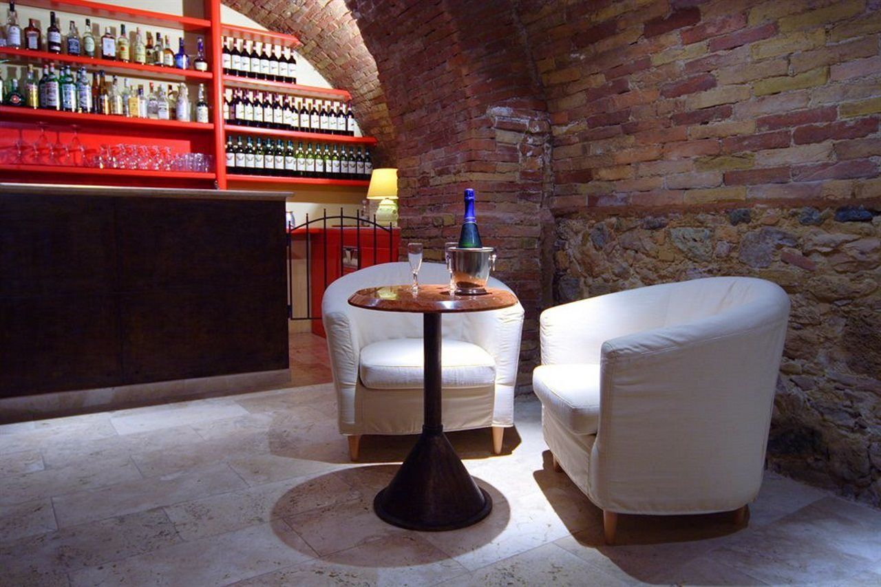 Hotel L'Antico Pozzo San Gimignano Esterno foto